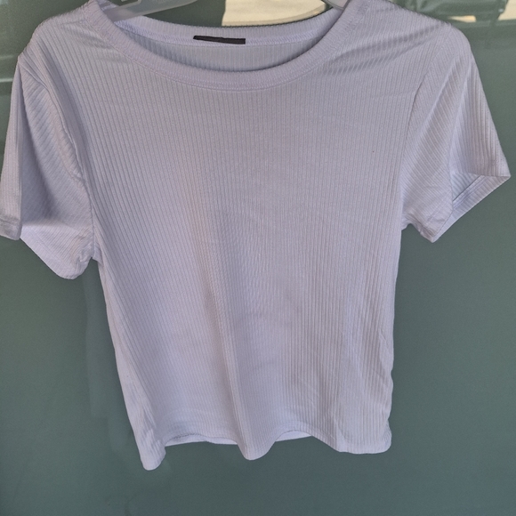 Crop tops - Picture 4 of 16